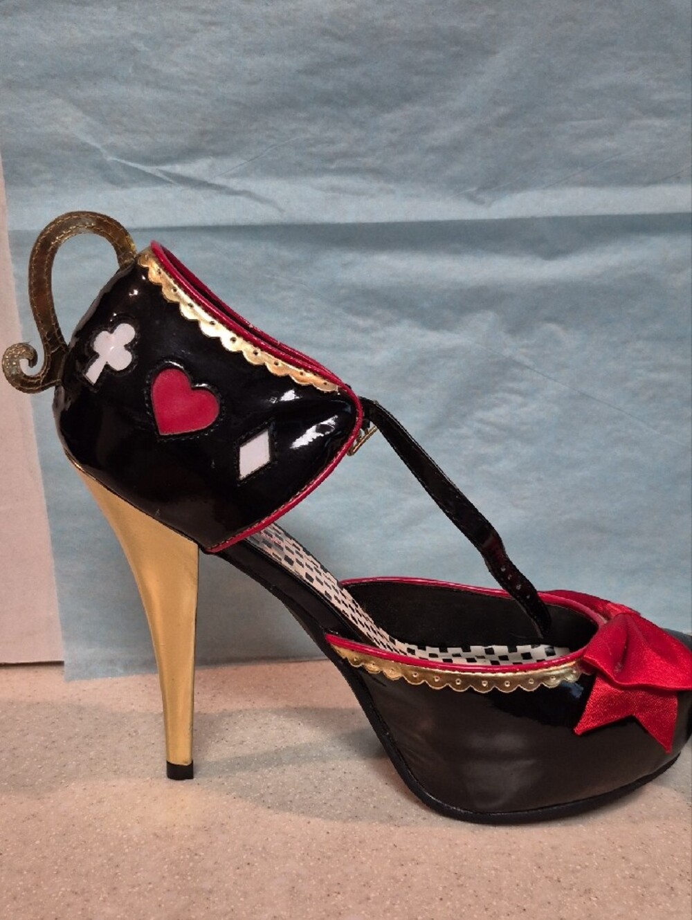 Leg Avenue Black Patent Platform Heels with Red Bow and Gold Heel - Picture 4 of 10
